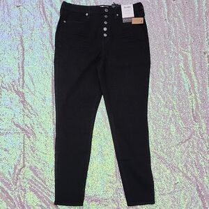 Mudd Black High Rise Jeggings Sleek Design NWT 13!! BUTTON FLY